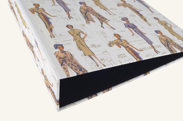 Stylish folder with fashion motif and gold appliqués