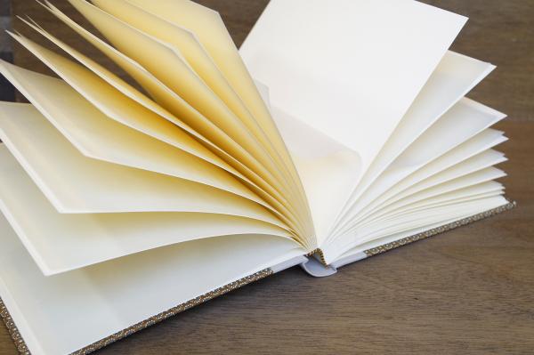 Bridal set A in modern designs, colorful and exclusive