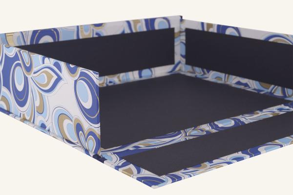 Moderne Schachtel "Plymouth" royalblau