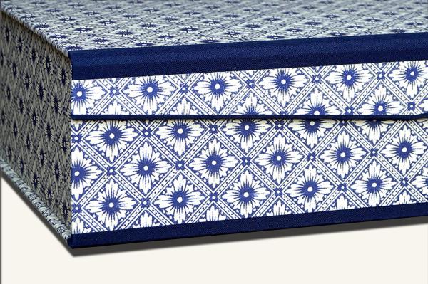 Blue box "Loisl", organizer